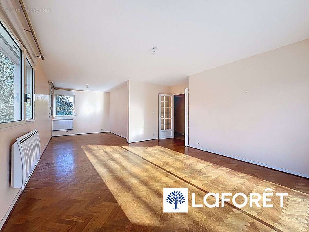 Appartement à CHAMPAGNE-AU-MONT-D'OR