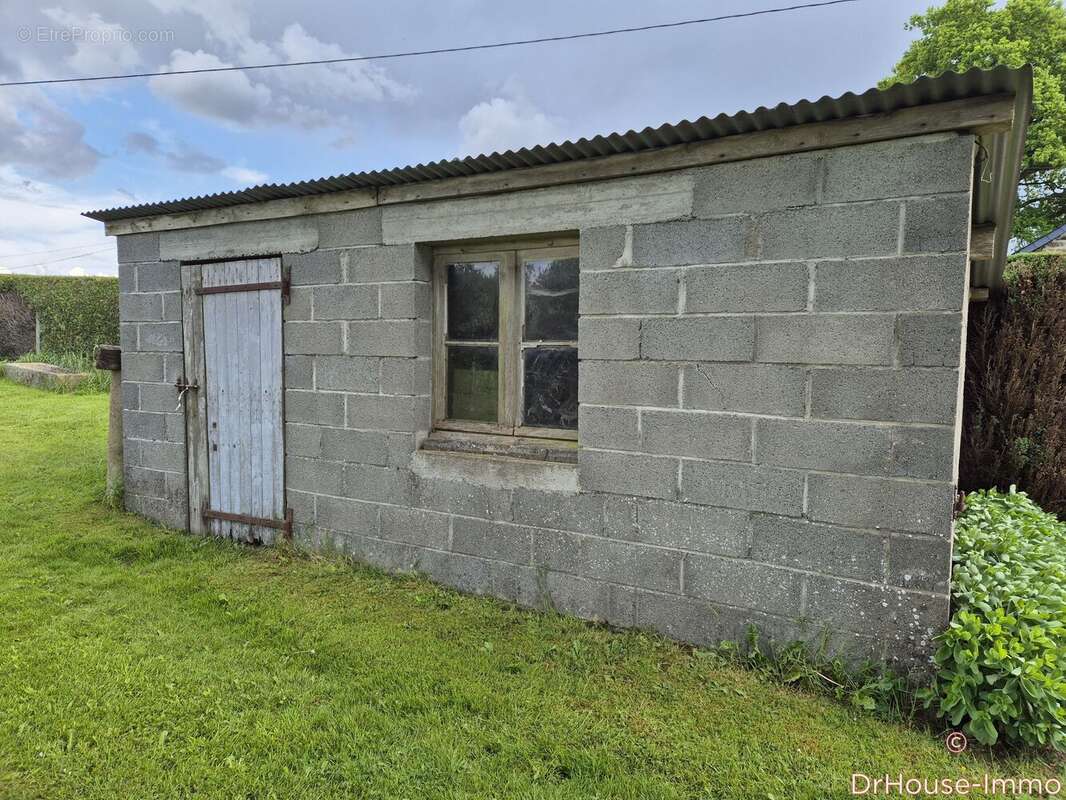 Maison à SAINT-BERTHEVIN-LA-TANNIERE