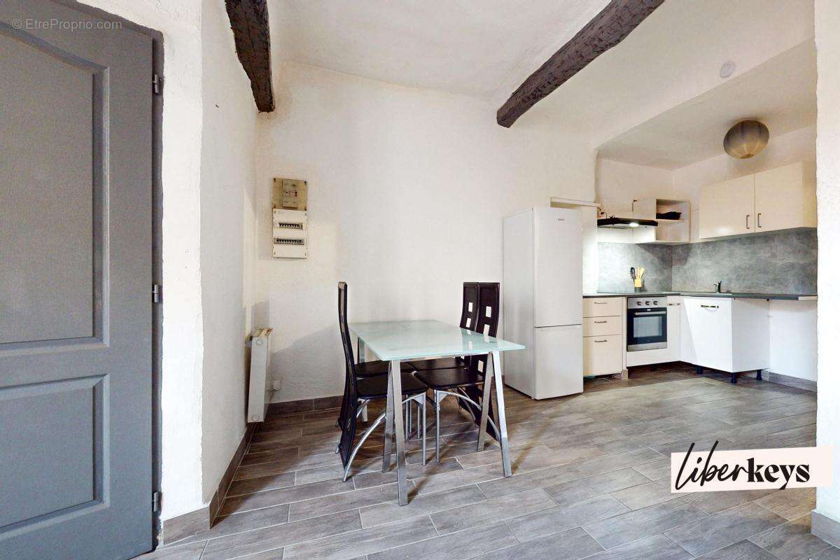 Appartement à SAINT-MAXIMIN-LA-SAINTE-BAUME