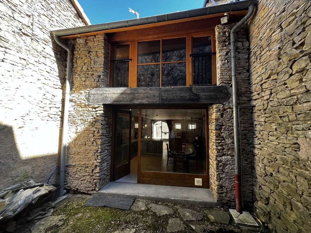 Maison à CREMIEU
