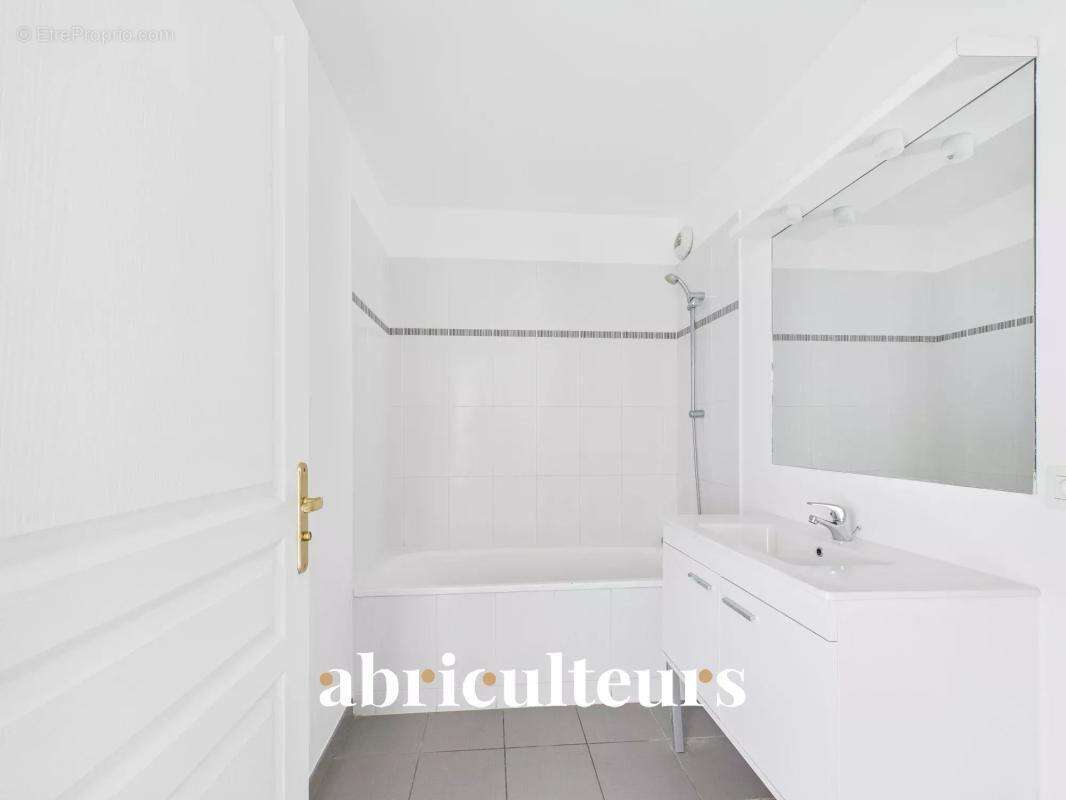 Appartement à SURVILLIERS