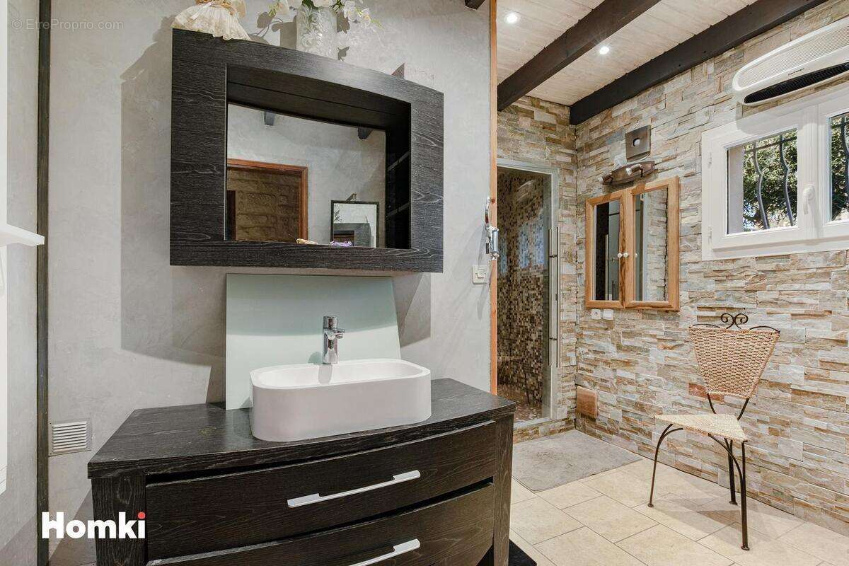 Maison à VILLEVEYRAC