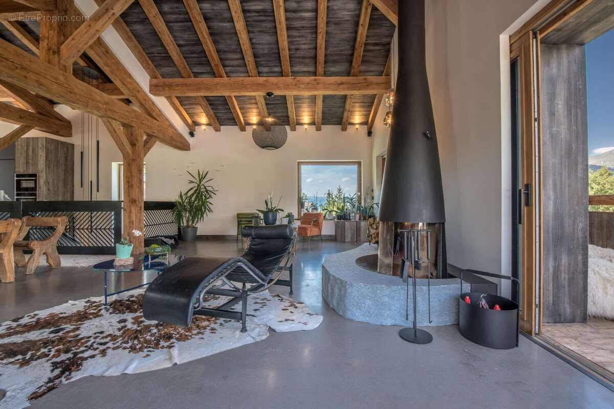 Salon de séjour - Maison à LA PERRIERE