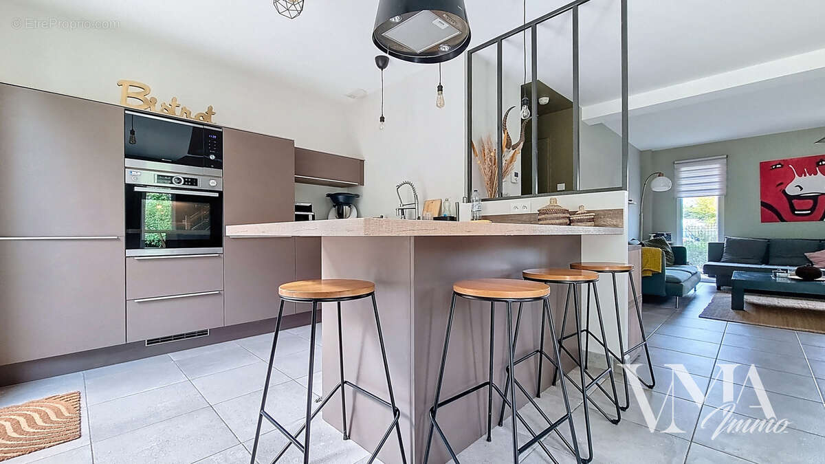 Maison à CAILLOUX-SUR-FONTAINES