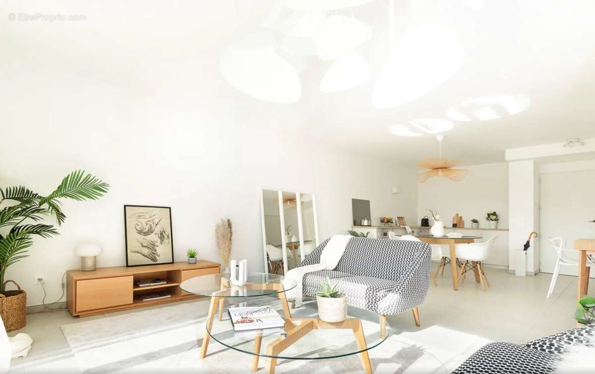 Appartement à MARSEILLE-10E