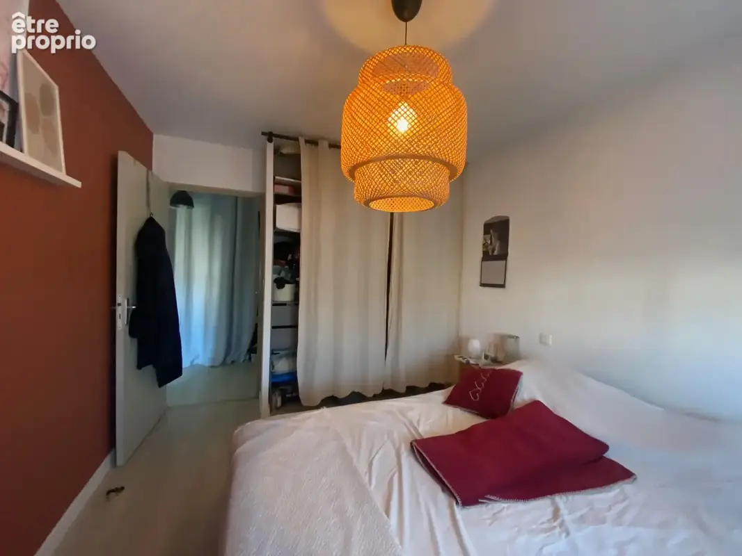 Bel appartement, 2 chambres, terrasse, 2 places de parking et piscine. - photo 9