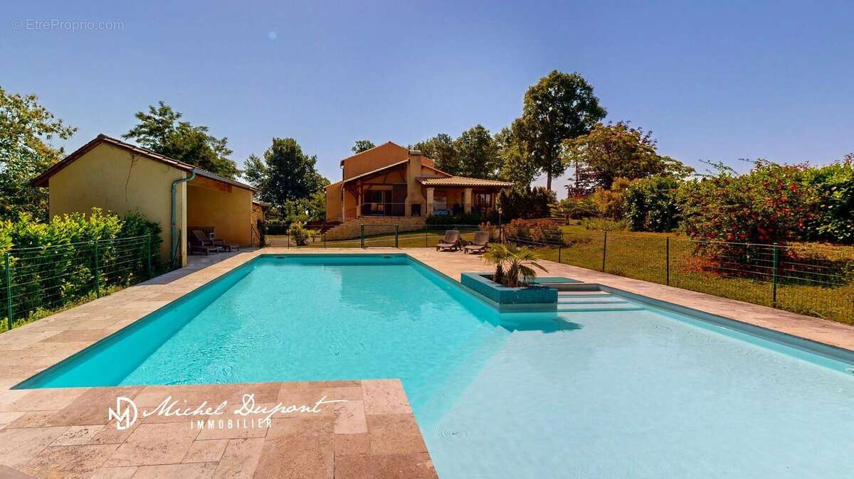 Photo 2 - Maison à LE BUGUE