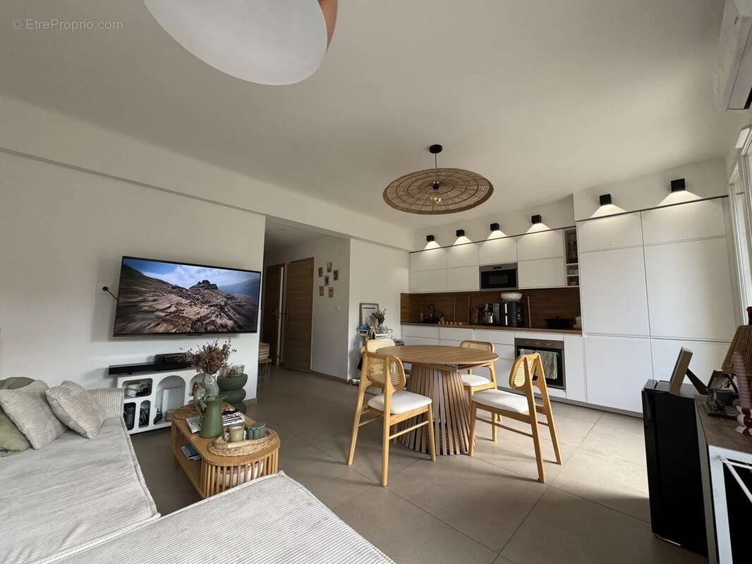 Appartement à MARSEILLE-7E