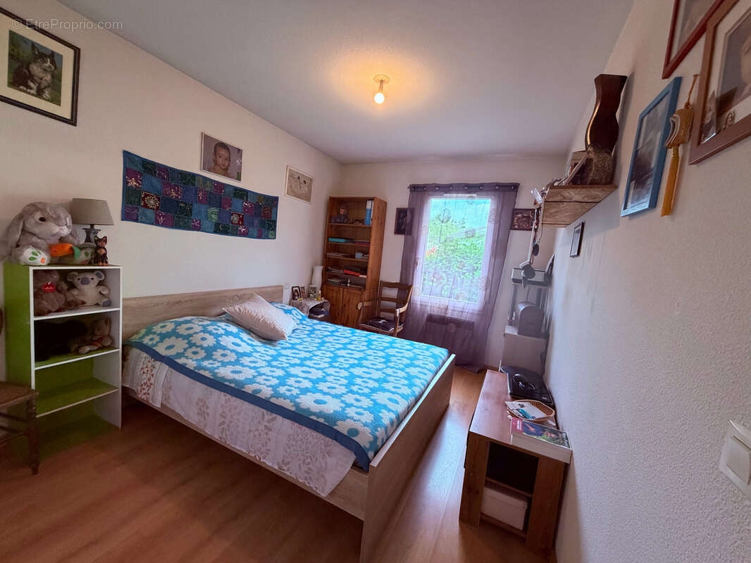 Appartement à PAZAYAC