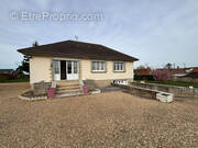 Maison à CHATEAUNEUF-EN-THYMERAIS