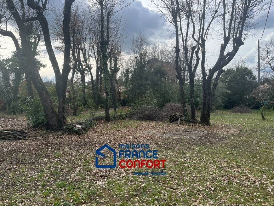 Terrain à DRAGUIGNAN