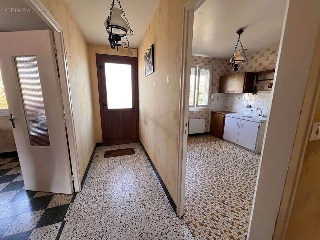 Maison - 2 chambres - photo 5