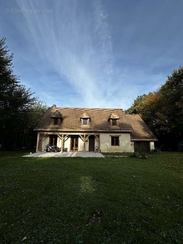 Maison à SAINT-CYR-LA-CAMPAGNE