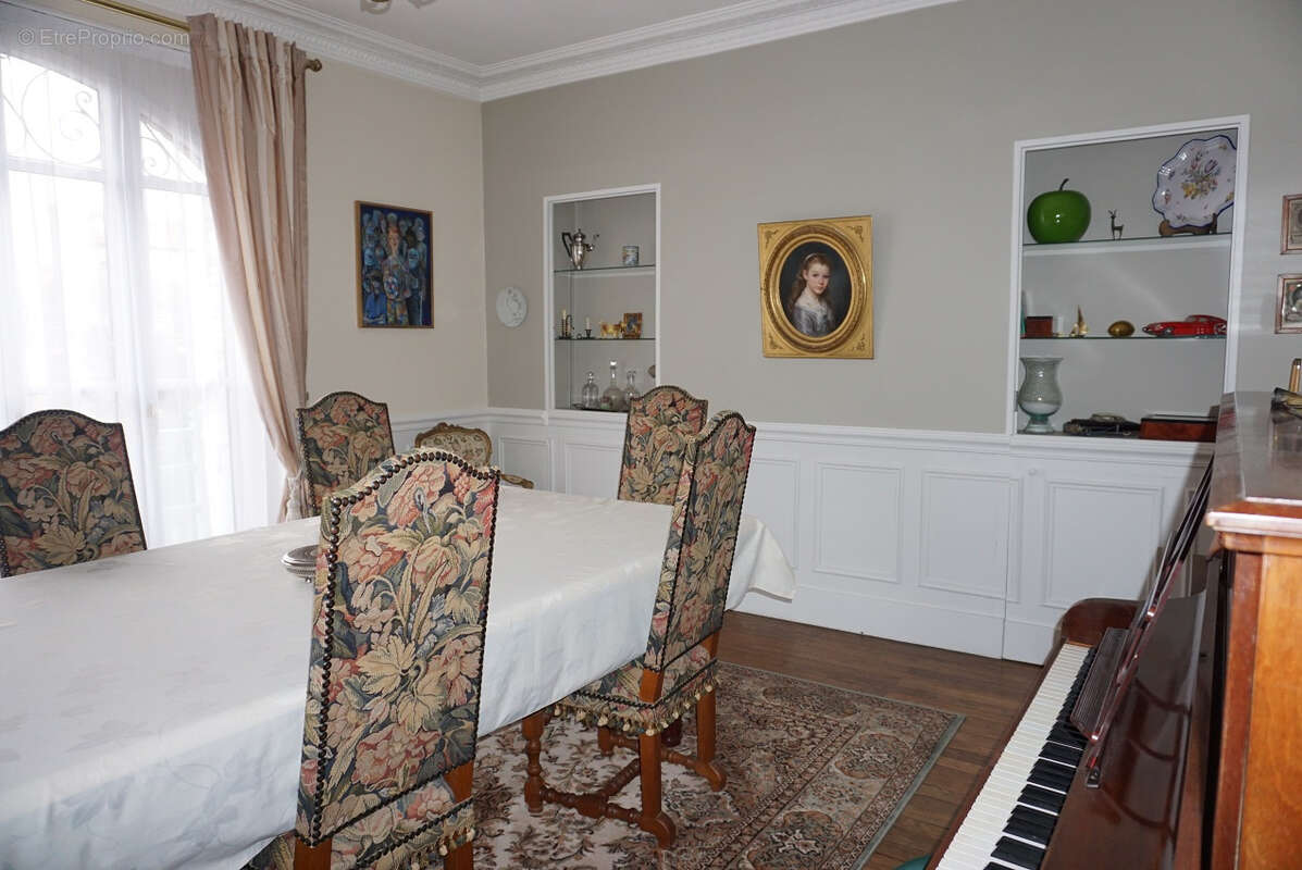 Maison à PARAY-LE-MONIAL