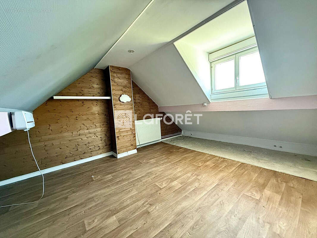 Maison à MILLY-LA-FORET