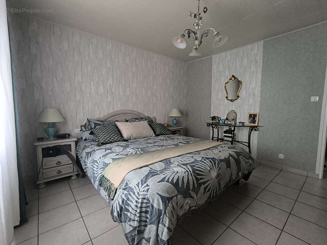 Maison à COMMEQUIERS