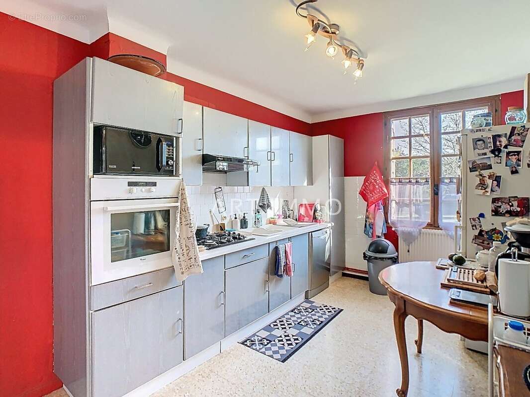 Maison à SAINT-SATURNIN-LES-APT