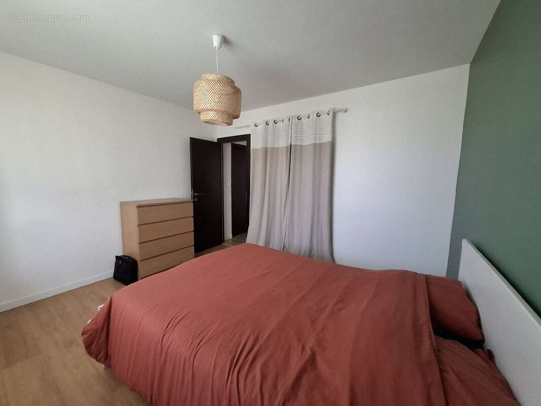 Maison à AMBARES-ET-LAGRAVE