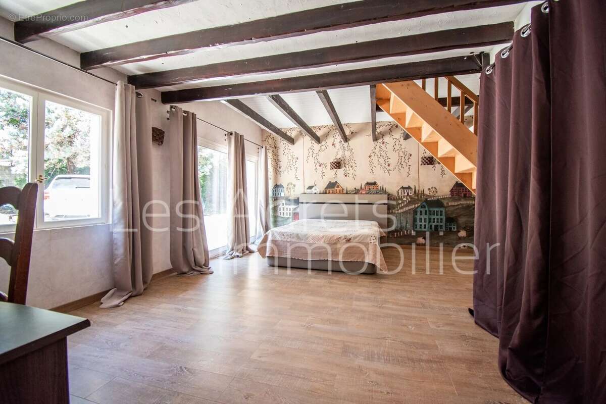 Propriété 190 m² - Plain-pied - photo 10