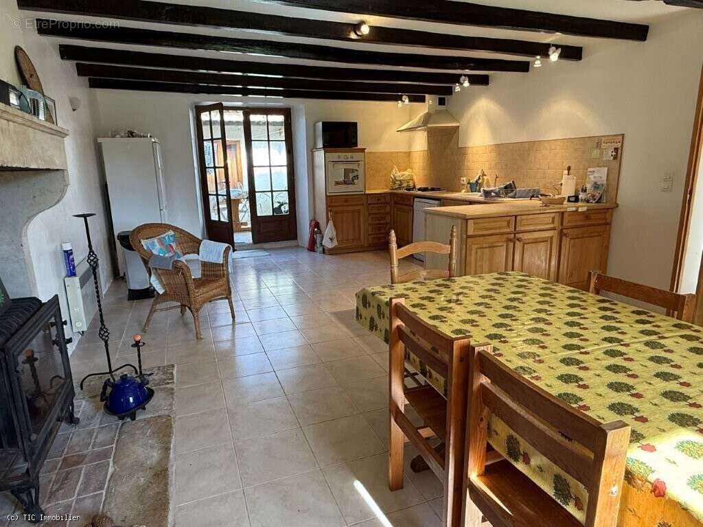 Maison à CHAMPAGNE-MOUTON