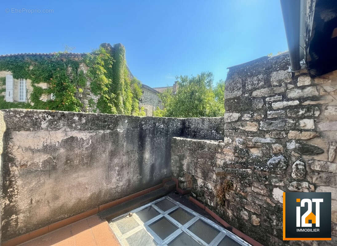 Maison 121 m² à Arpaillargues-Et-Aureillac  - photo 7