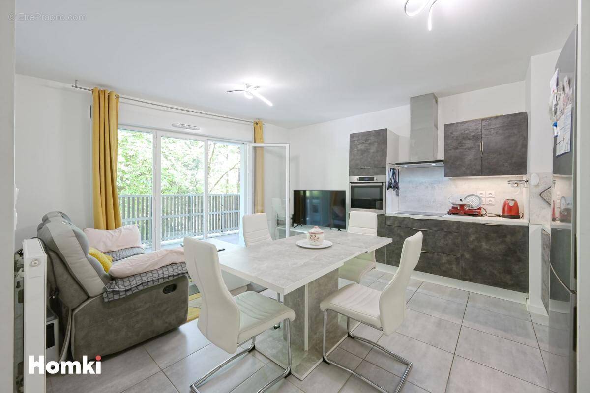 Appartement à COGNIN
