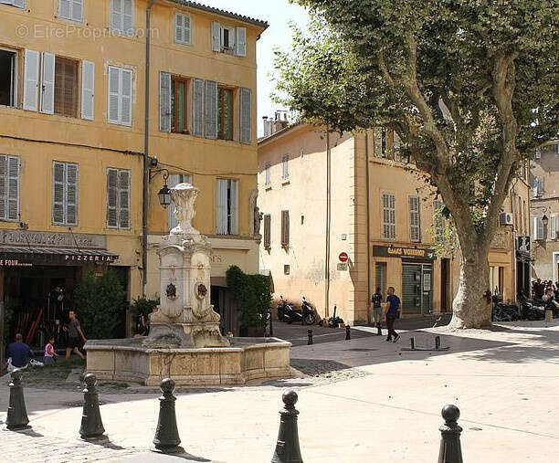 Commerce à AIX-EN-PROVENCE
