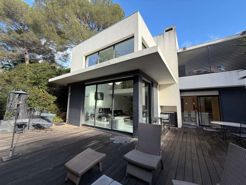 Maison à SAINT-RAPHAEL