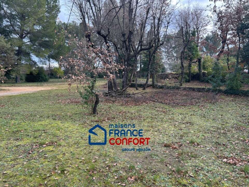 Terrain à DRAGUIGNAN