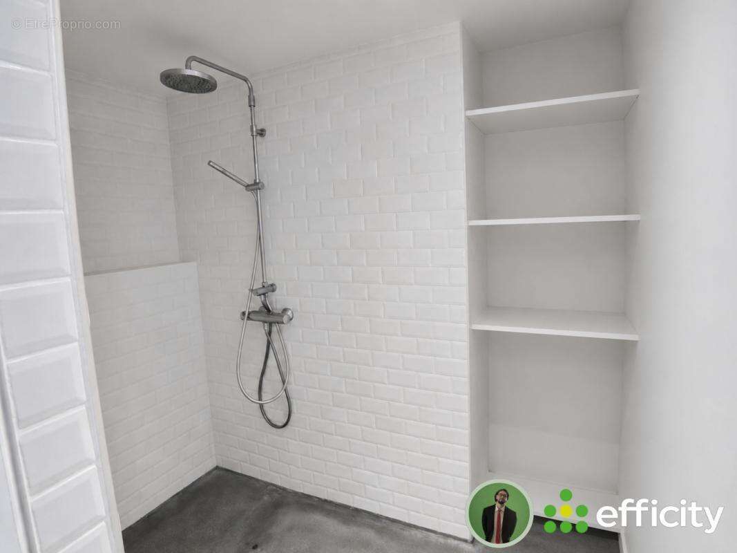 Maison 230 m² à Montmerle-Sur-Saone  - photo 6