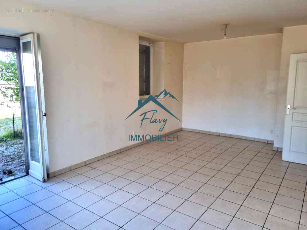 Appartement à BRUYERES