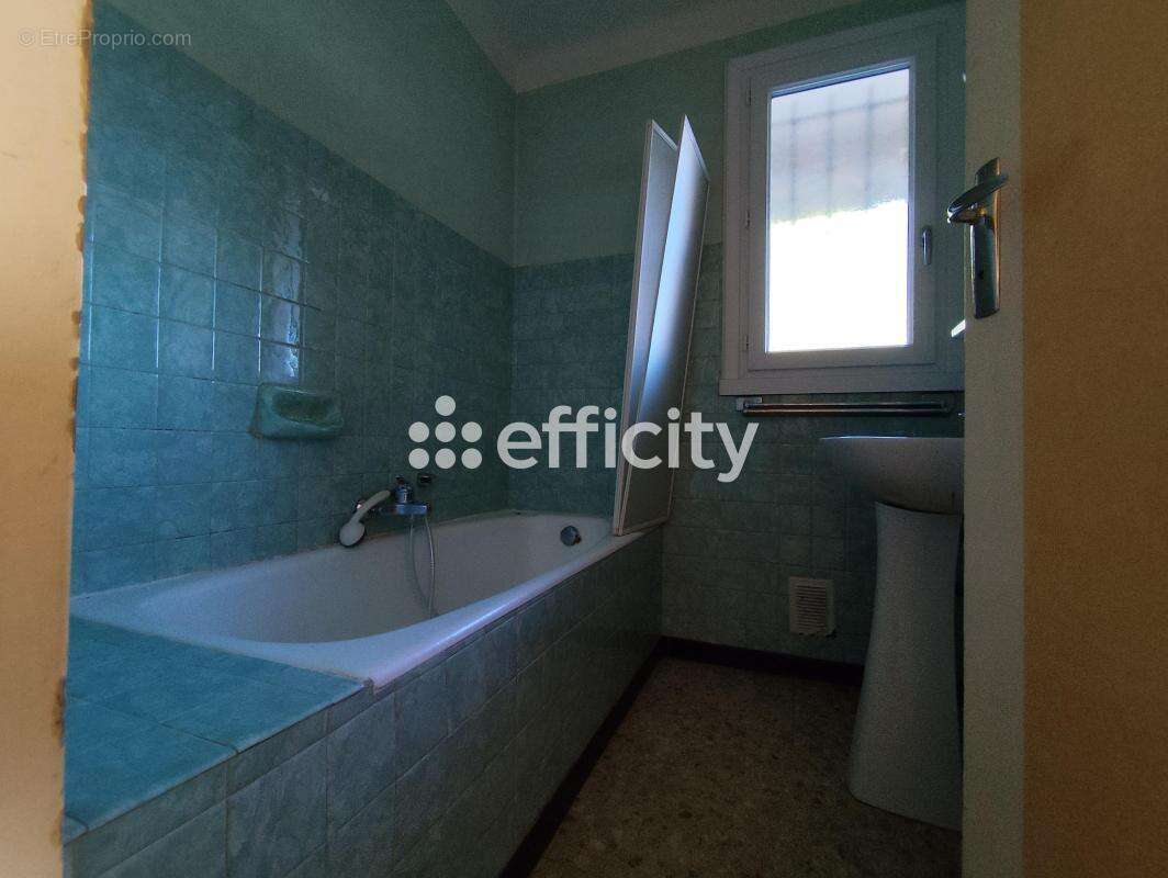 Maison 121 m² à Sablons  - photo 8