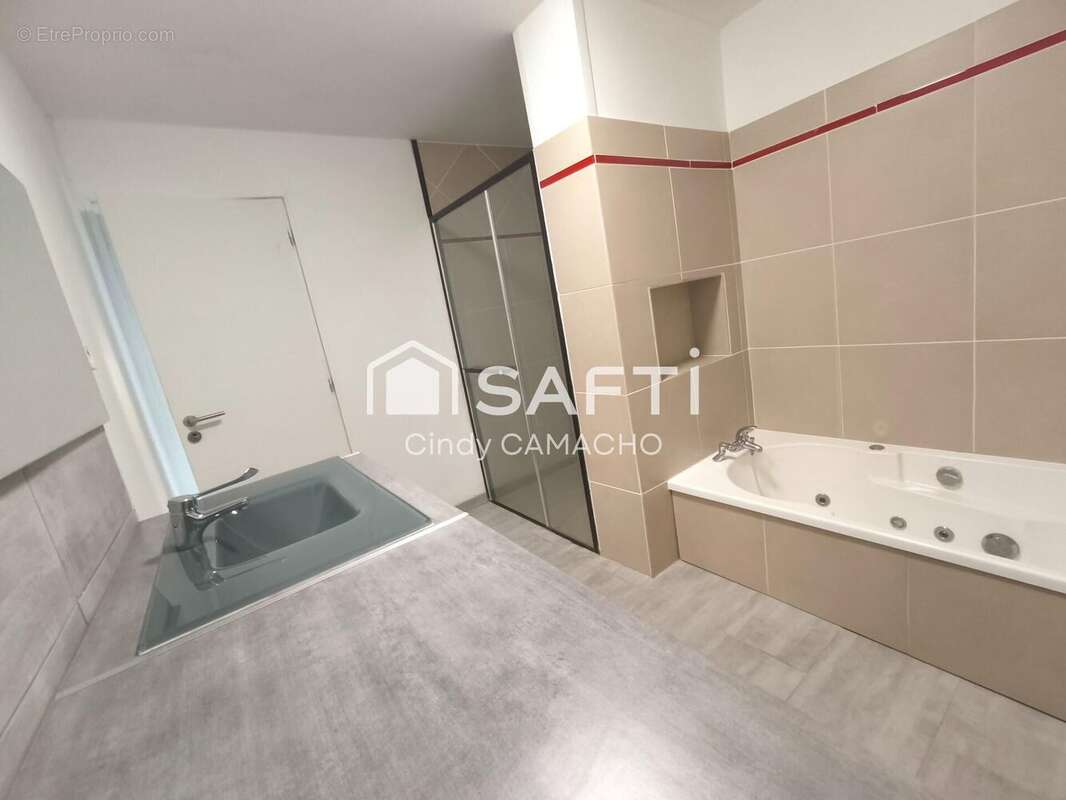 Photo 3 - Maison à PICQUIGNY