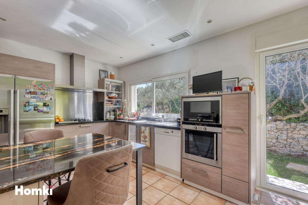 Maison à LA CADIERE-D'AZUR