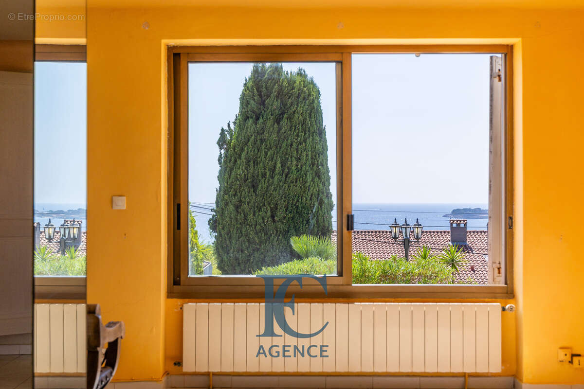 Sanary-Sur-Mer, Villa vue Mer 5 chambres, - photo 5