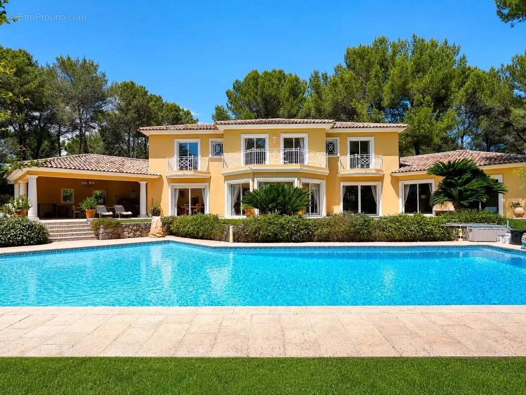 Maison à MOUGINS