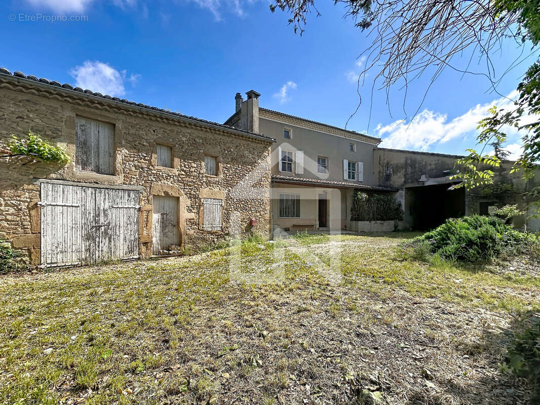 Maison à MONTOISON