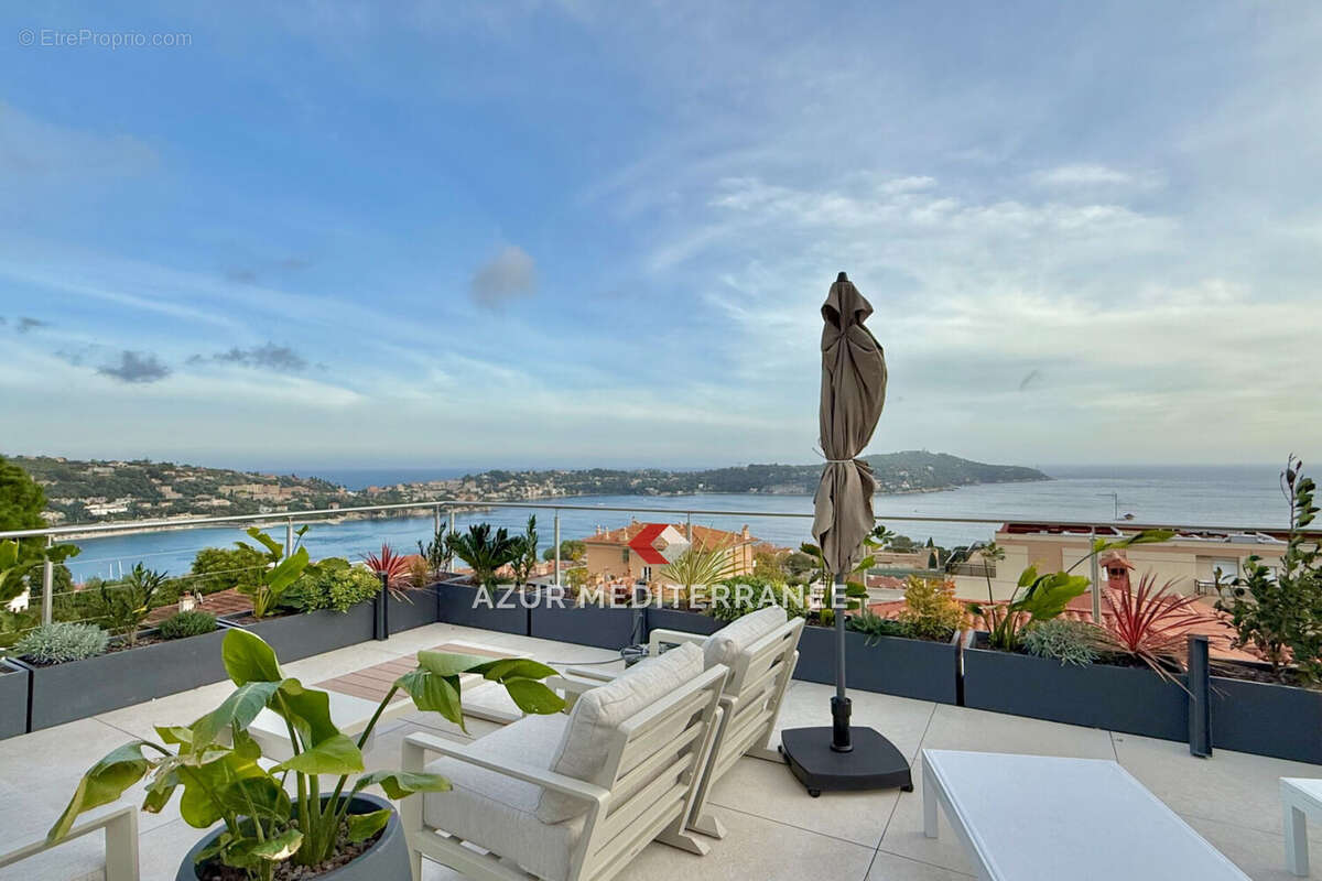 Appartement à VILLEFRANCHE-SUR-MER