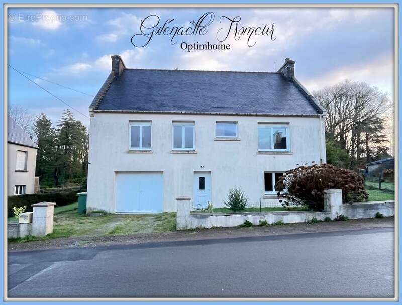 Maison à SIZUN