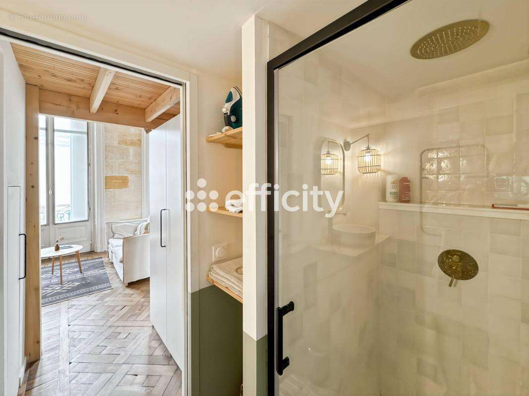 Appartement à BORDEAUX