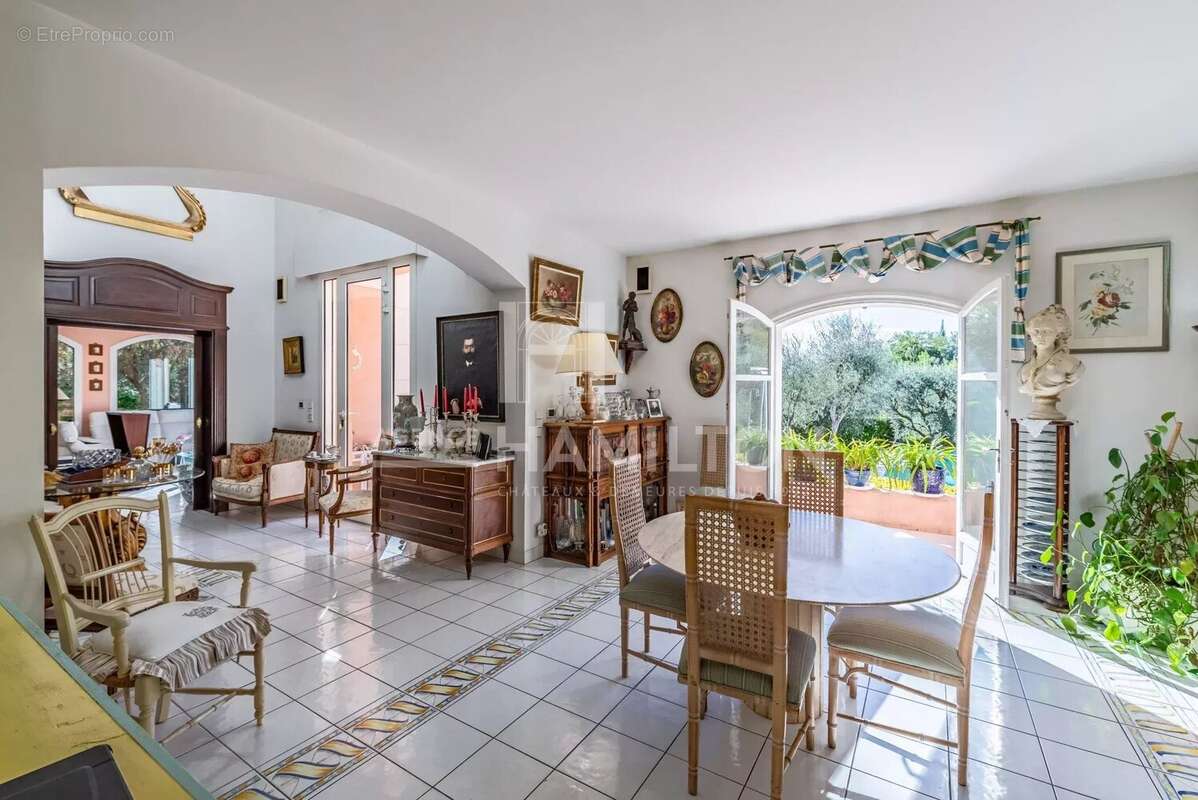 Maison à GRASSE