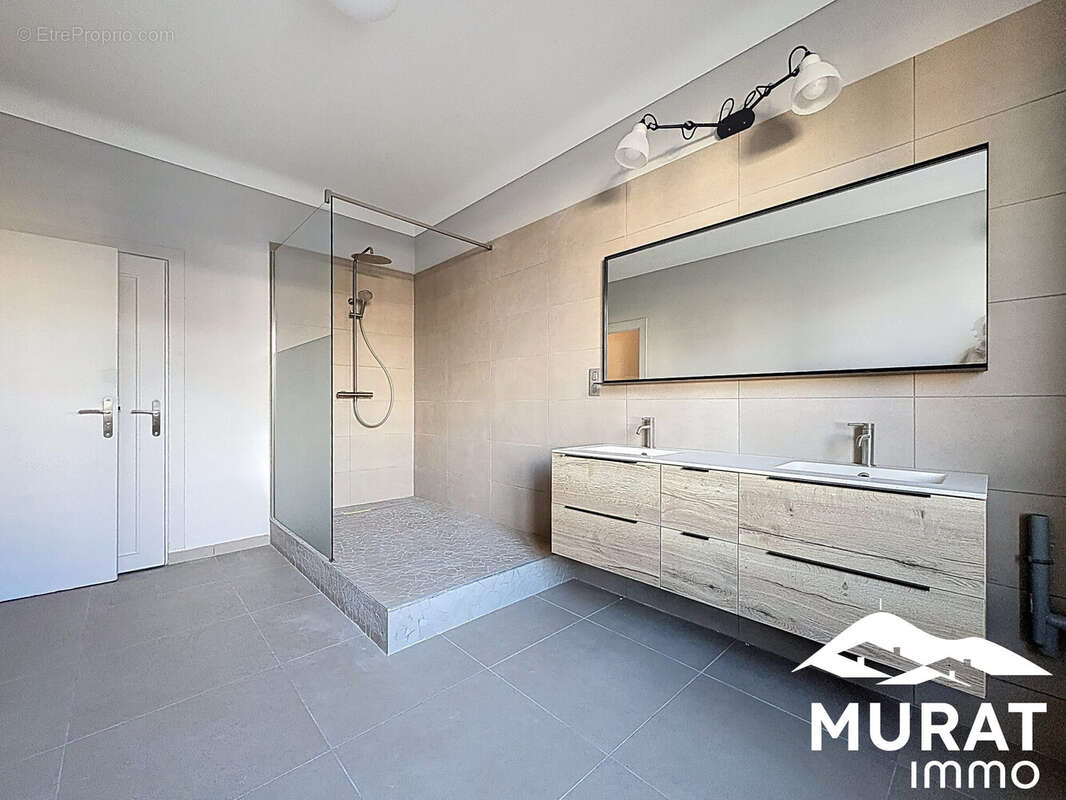 Appartement à CHAMALIERES