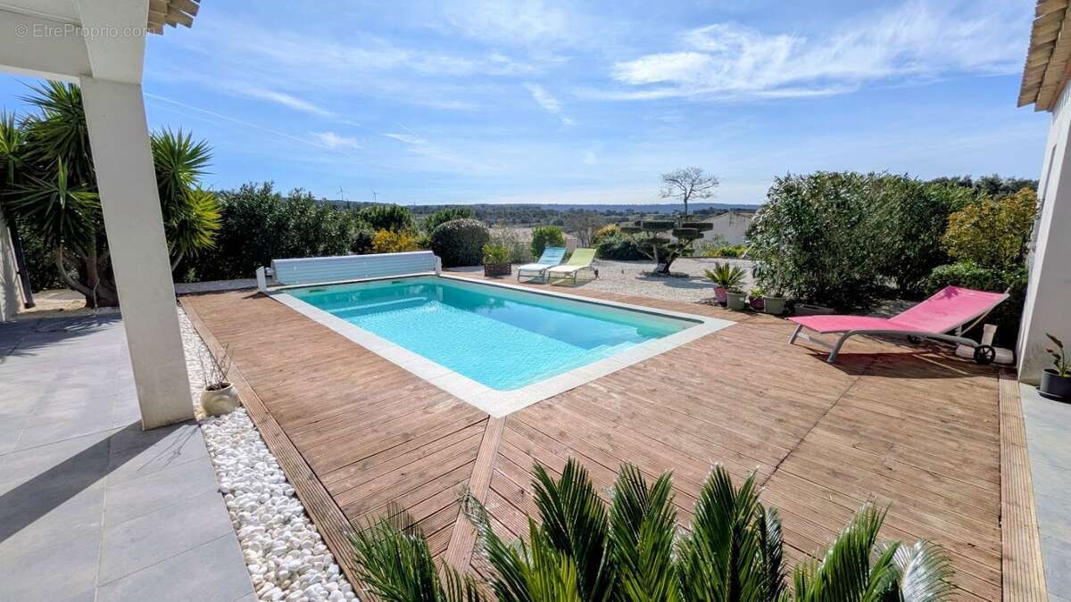 Maison 175 m² à Escales  - photo 47