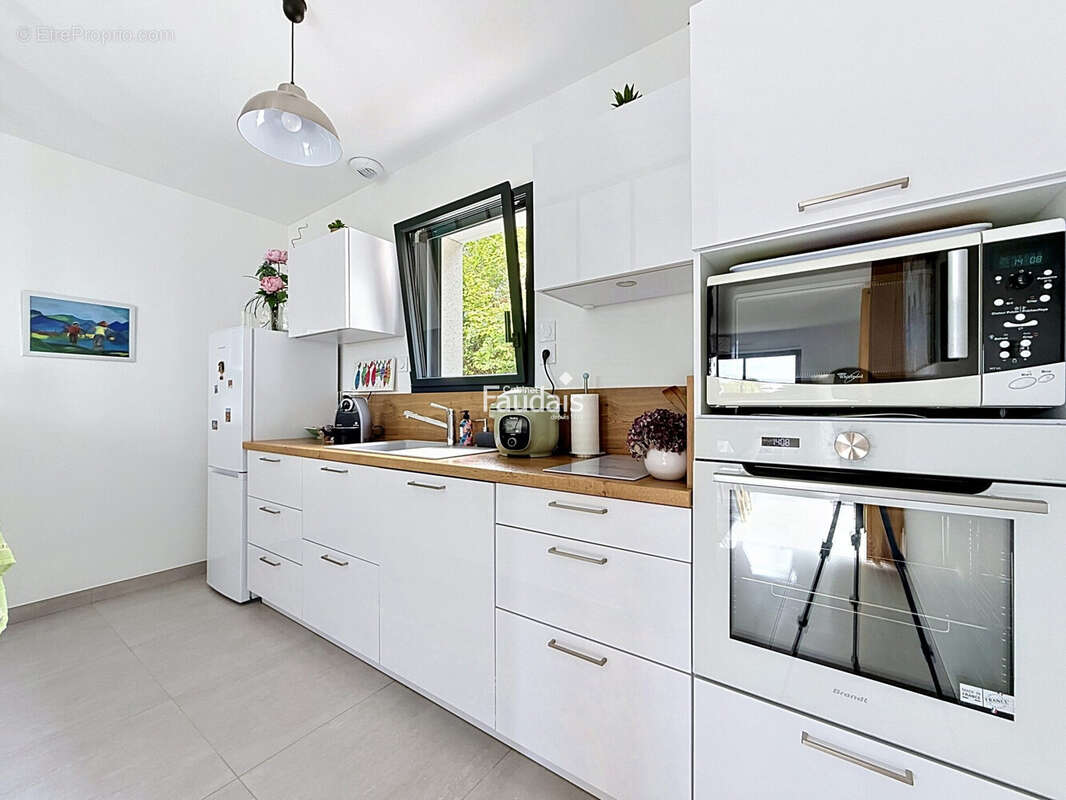 Maison 70 m² à Saint-Lo  - photo 5