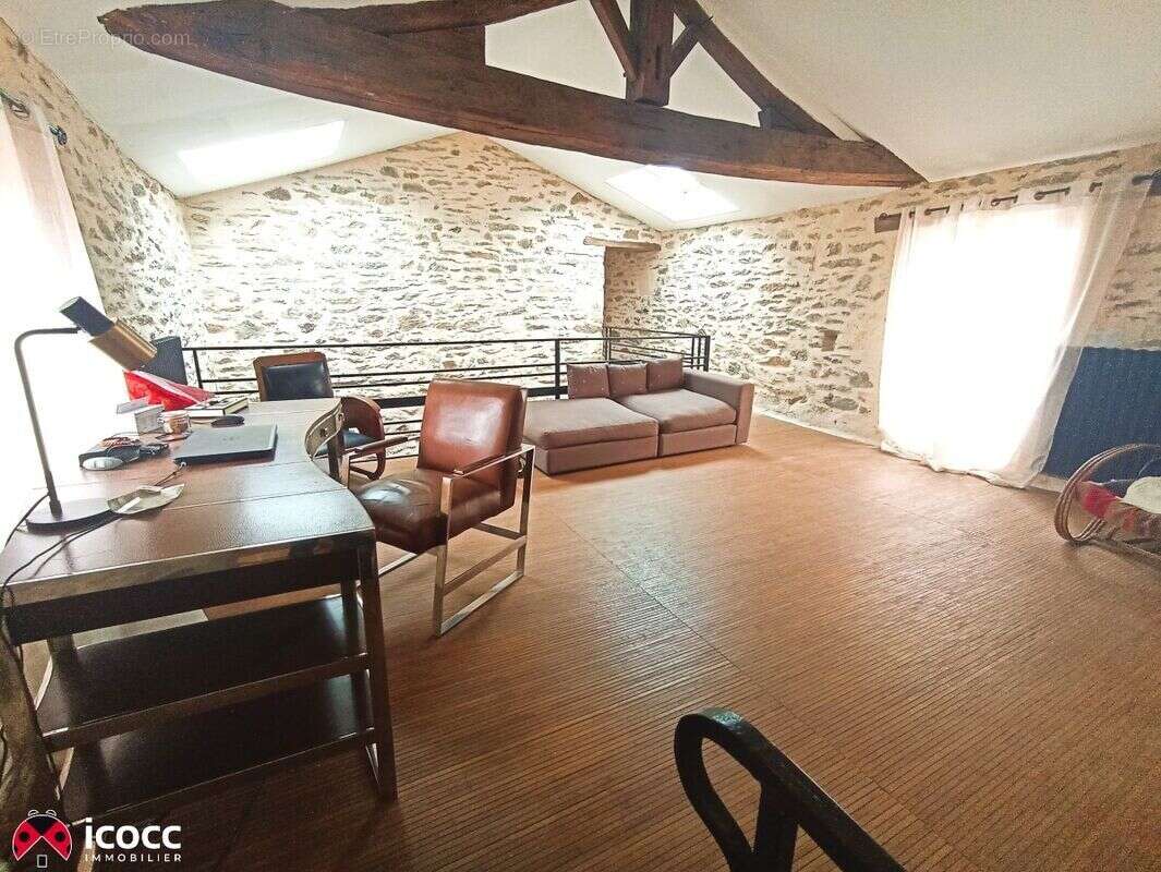 Maison à CHATEAU-GUIBERT