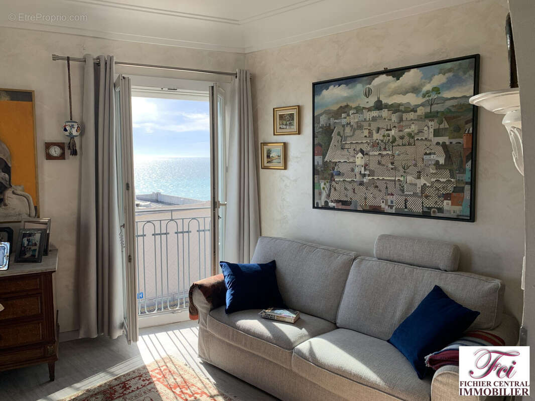 Appartement 74 m² à Menton  - photo 8