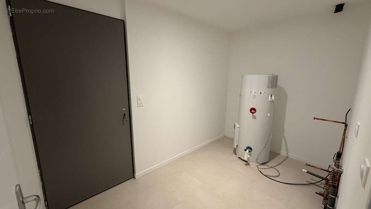 Maison à SALIGNAC-EYVIGUES