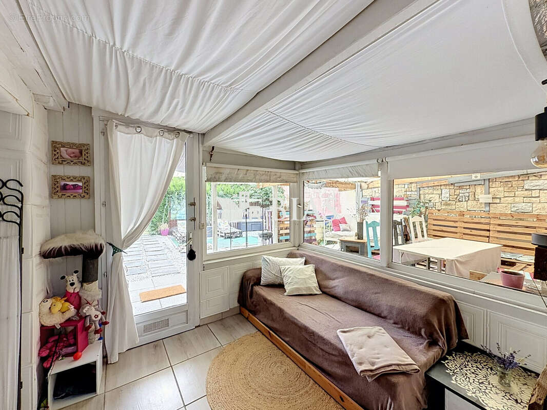 Maison 145 m² à Beaumont-Le-Roger  - photo 5