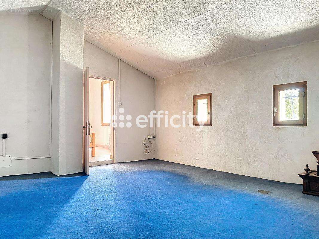 Maison 128 m² à Saint-Remy-De-Provence  - photo 11