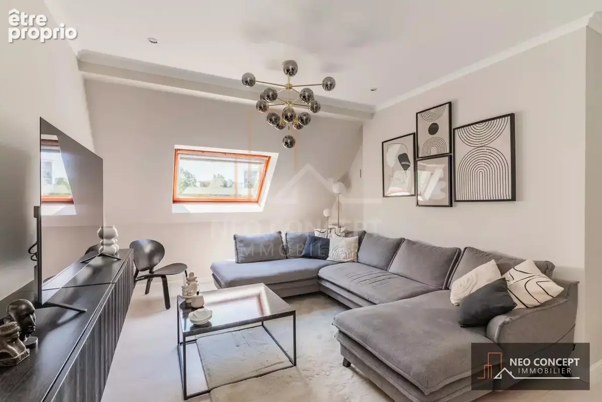 Beau 3 pièces de 81,75 m2 avec Garage et Cave sis Hautepierre / Strasbourg. - photo 4